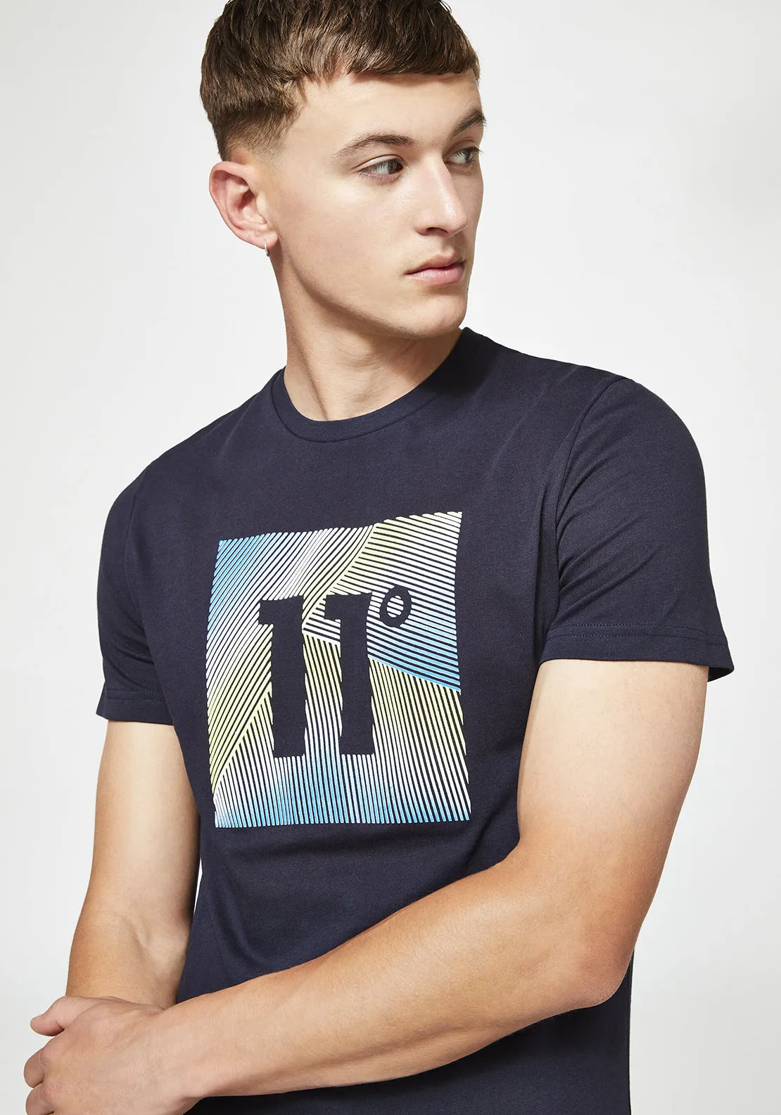 11 Degrees 3D Linear Gradient T-Shirt, Navy