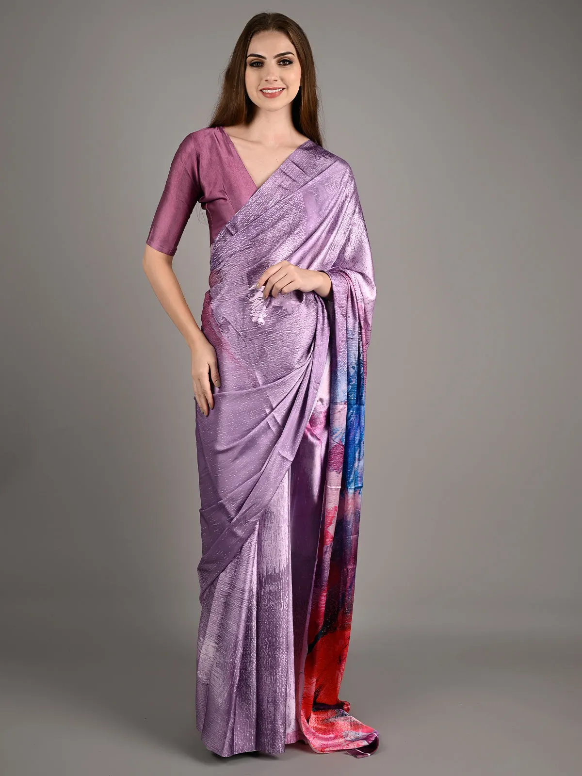 Odette Women Lavender Soft Crepe Digital Print Saree With Unstitched Blouse